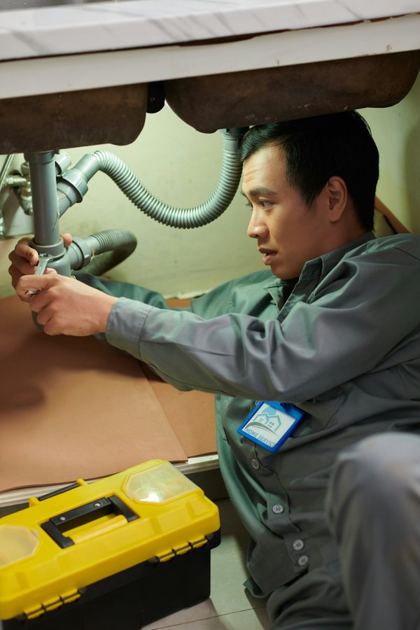 Plombier chauffagiste la celle-saint-cloud : dépannage rapide 24/7