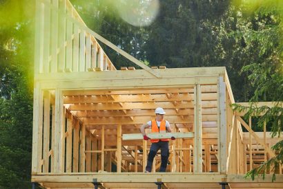 Thumbnail for Constructeur de maison en bois en bretagne : pourquoi solliciter ses services ?